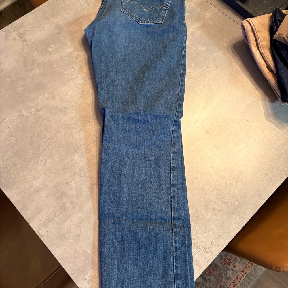 Classic Levi Men’s 511 Jeans 34x30